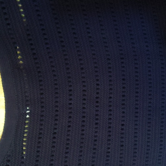 Reitmans sweater - Picture 4 of 4